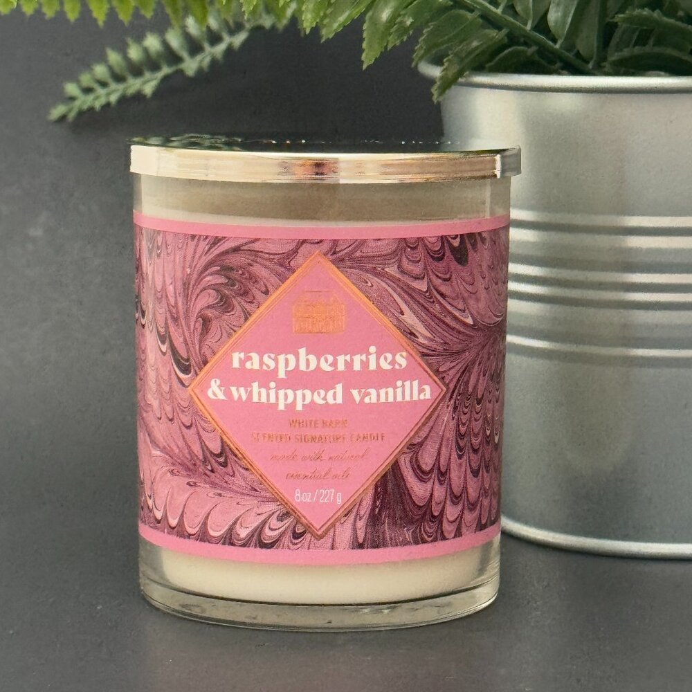 BBW Raspberries & Whipped Vanilla White Barn Bath & Body Works Single Wick Candl